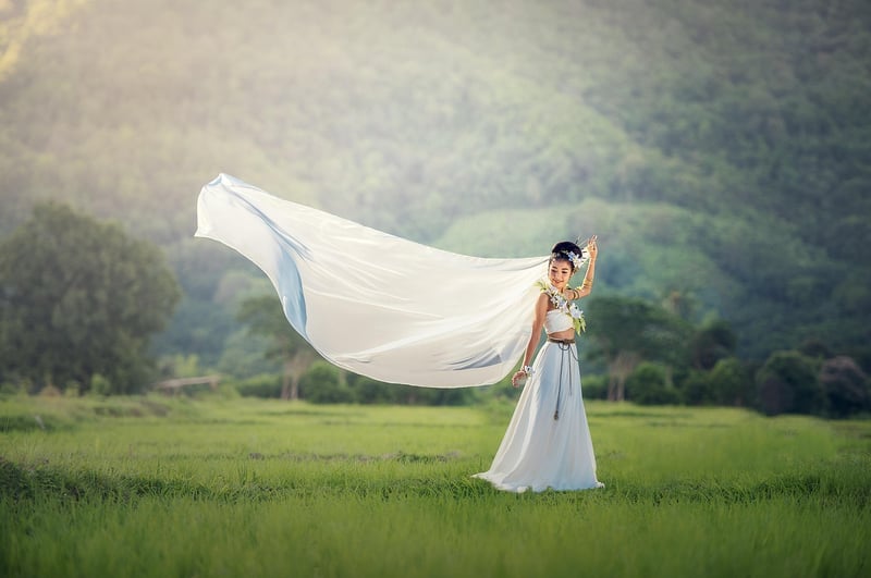 Flowing Veils